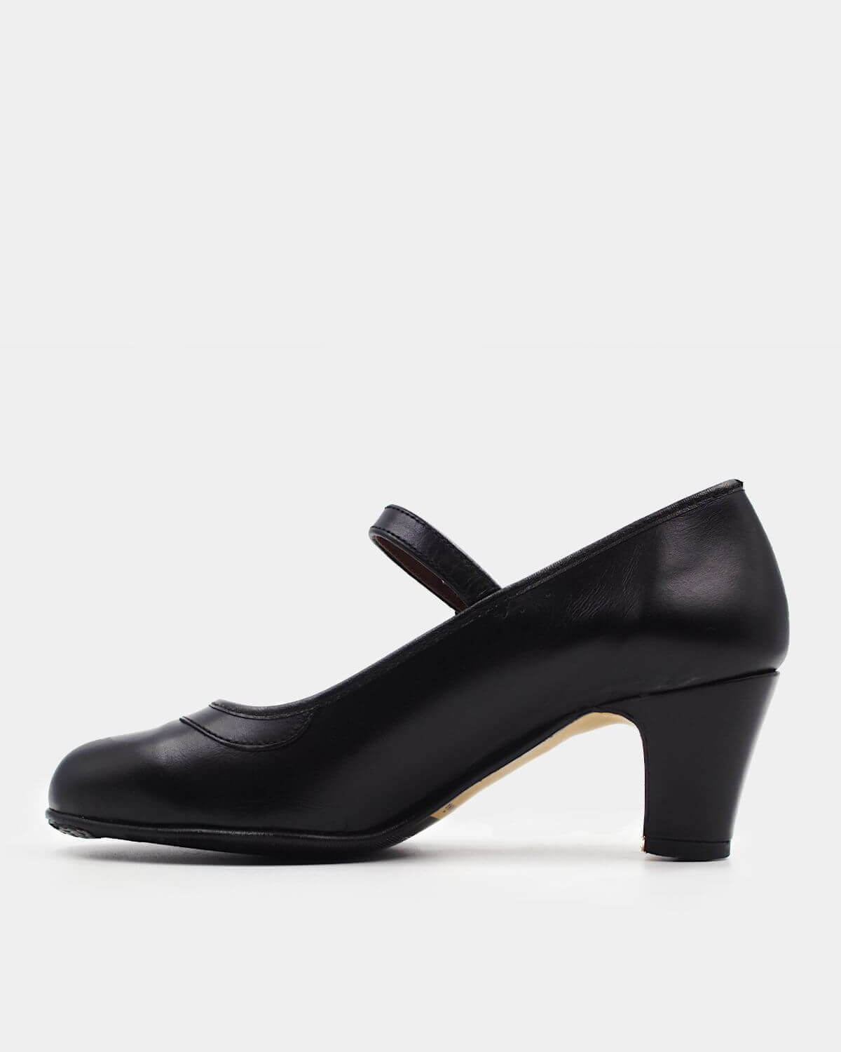 Amateur Flamenco Shoes with nails